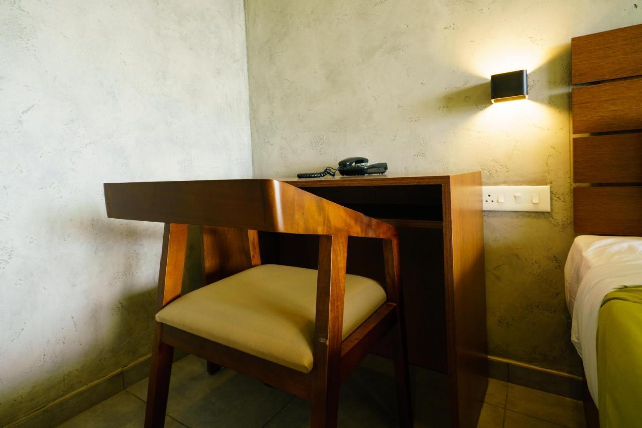 Windale Resorts Pooppara Экстерьер фото