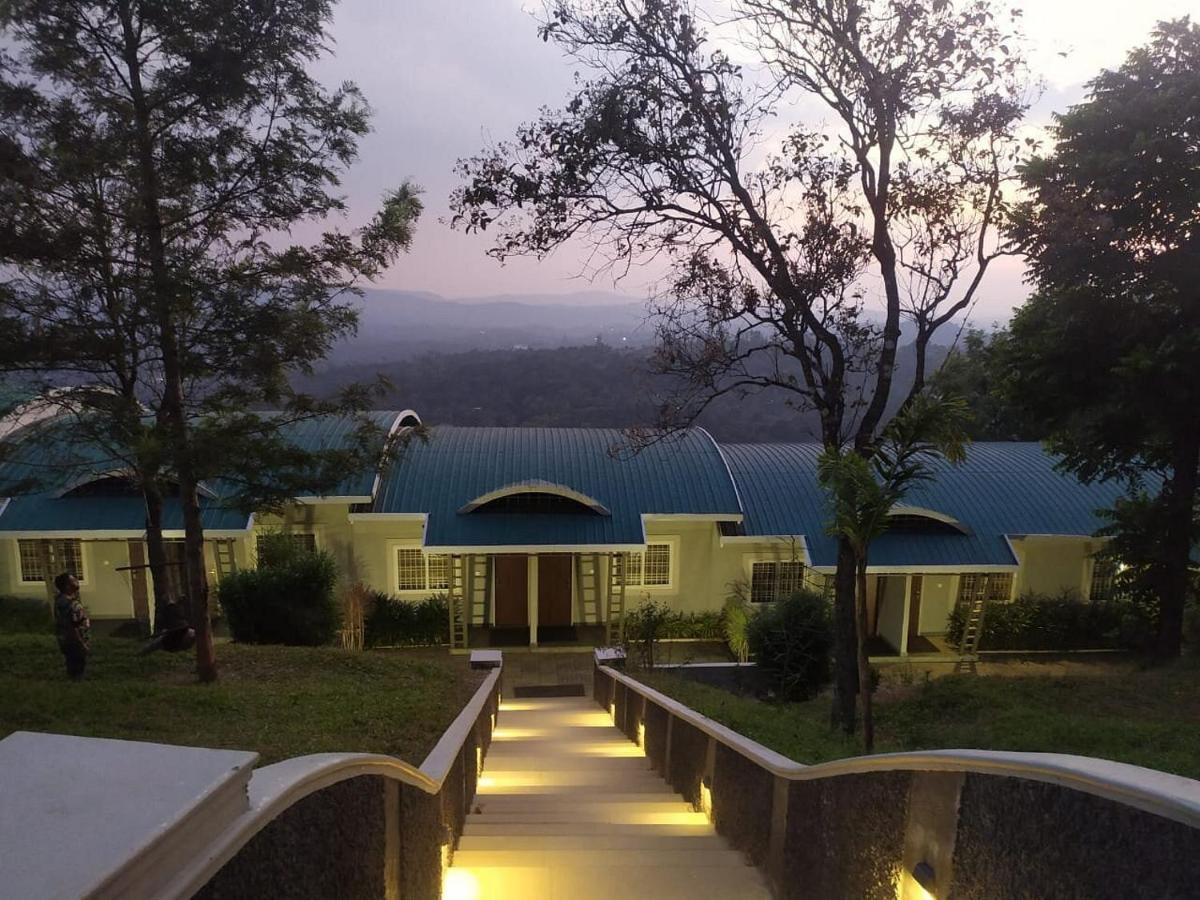 Windale Resorts Pooppara Экстерьер фото