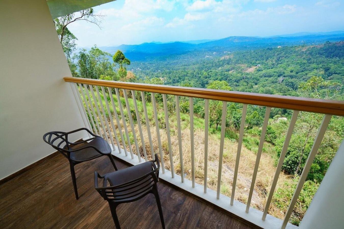 Windale Resorts Pooppara Экстерьер фото